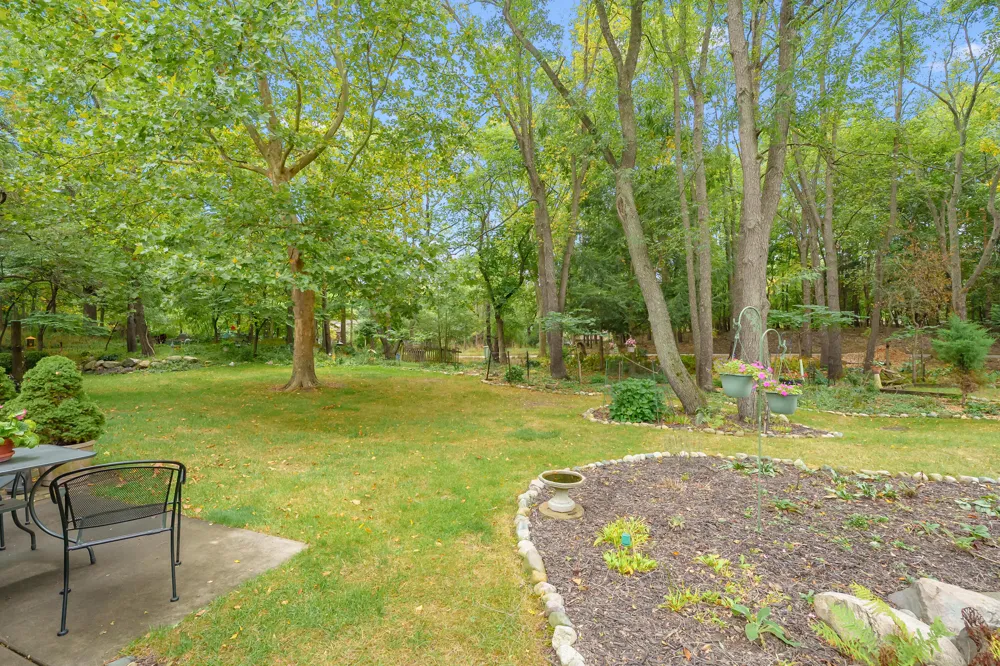 3747 Cedaridge Road Kalamazoo, MI 49008