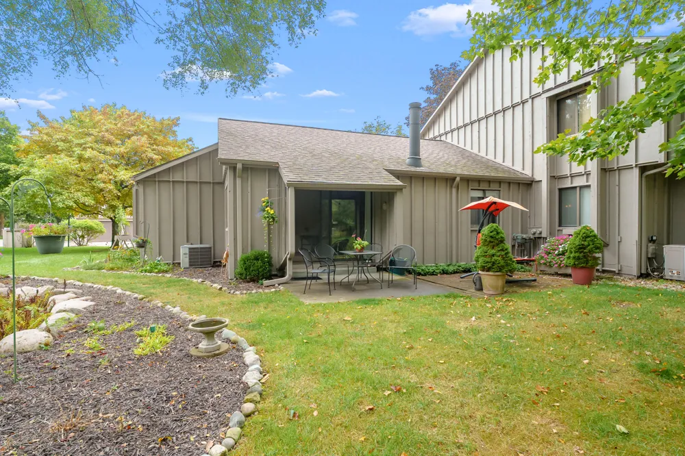 3747 Cedaridge Road Kalamazoo, MI 49008