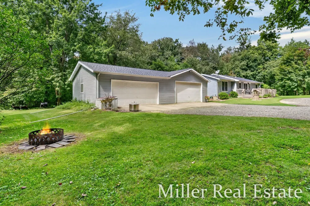 4695 Farrel Road Hastings, MI 49058
