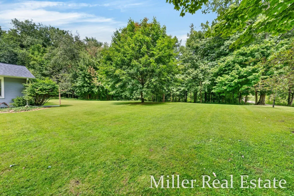 4695 Farrel Road Hastings, MI 49058
