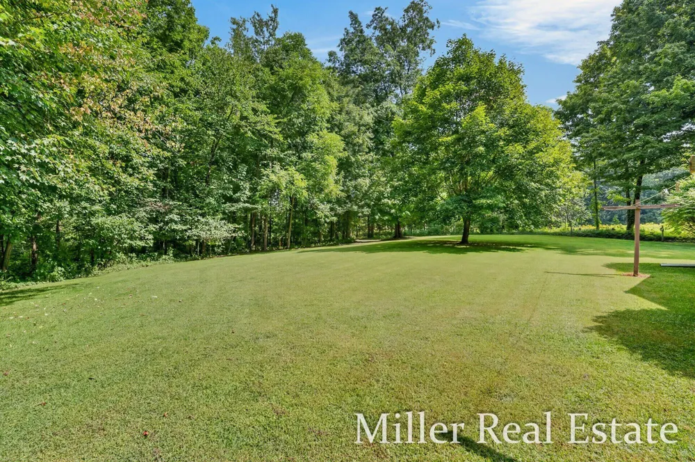 4695 Farrel Road Hastings, MI 49058