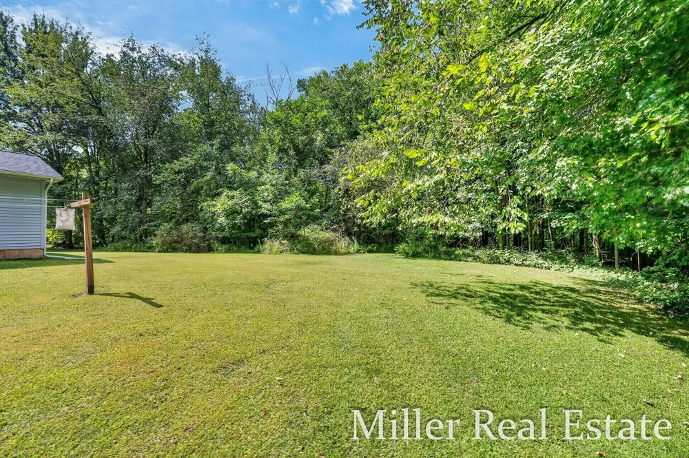 4695 Farrel Road Hastings, MI 49058