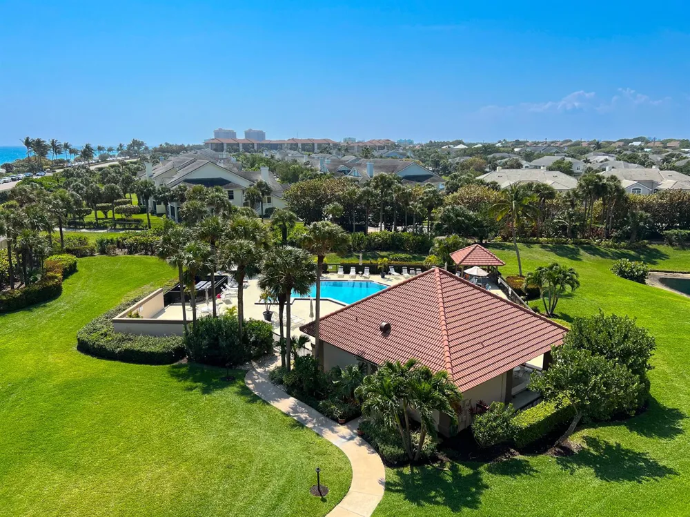301 Ocean Bluffs Boulevard #202 Jupiter, FL 33477