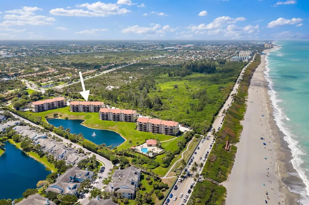 301 Ocean Bluffs Boulevard #202 Jupiter, FL 33477