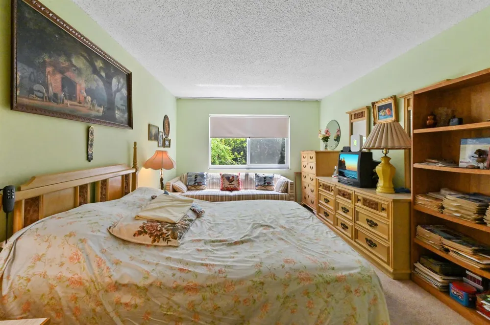 368 Lake Frances Drive #368 West Palm Beach, FL 33411