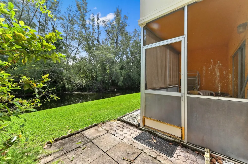 368 Lake Frances Drive #368 West Palm Beach, FL 33411