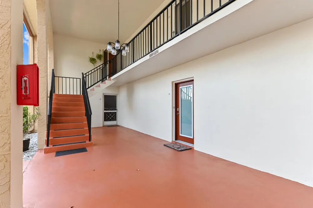368 Lake Frances Drive #368 West Palm Beach, FL 33411