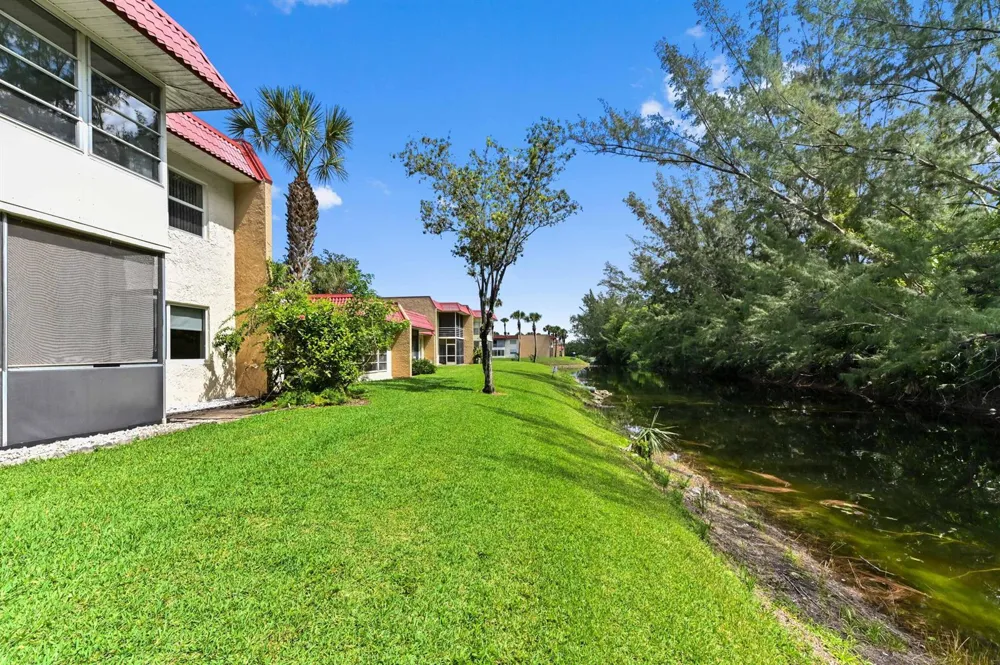 368 Lake Frances Drive #368 West Palm Beach, FL 33411