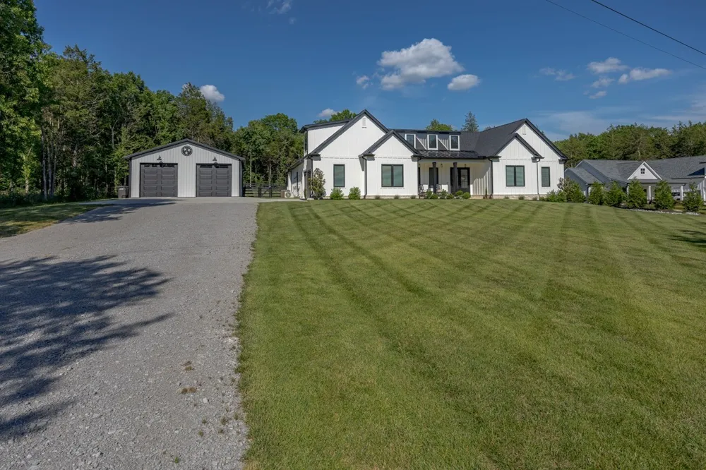 2207 Carpenter Bridge Rd Columbia, TN 38401