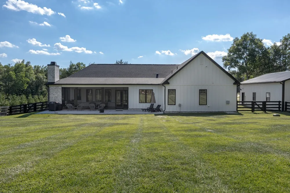 2207 Carpenter Bridge Rd Columbia, TN 38401