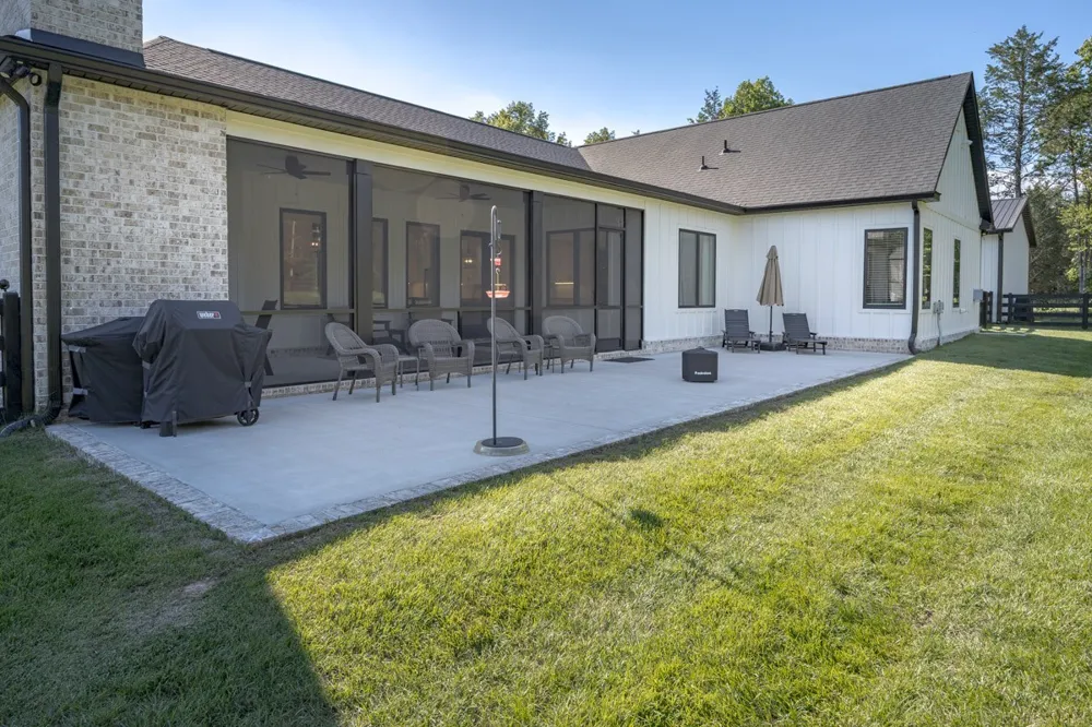 2207 Carpenter Bridge Rd Columbia, TN 38401