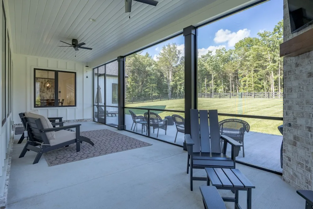 2207 Carpenter Bridge Rd Columbia, TN 38401