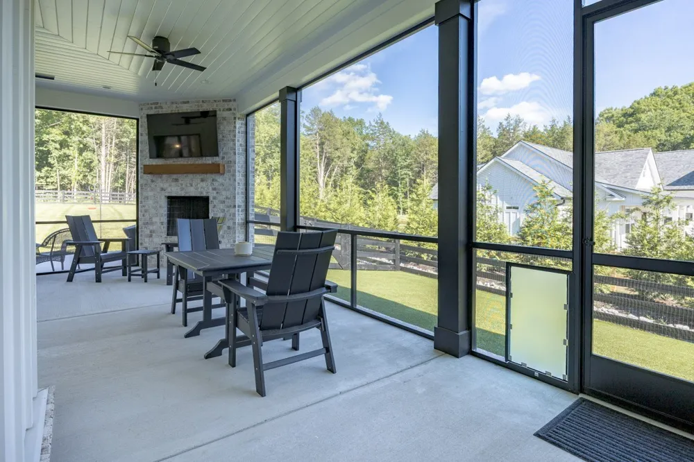 2207 Carpenter Bridge Rd Columbia, TN 38401