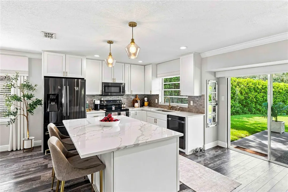 16642 VALLELY DRIVE Tampa, FL 33618