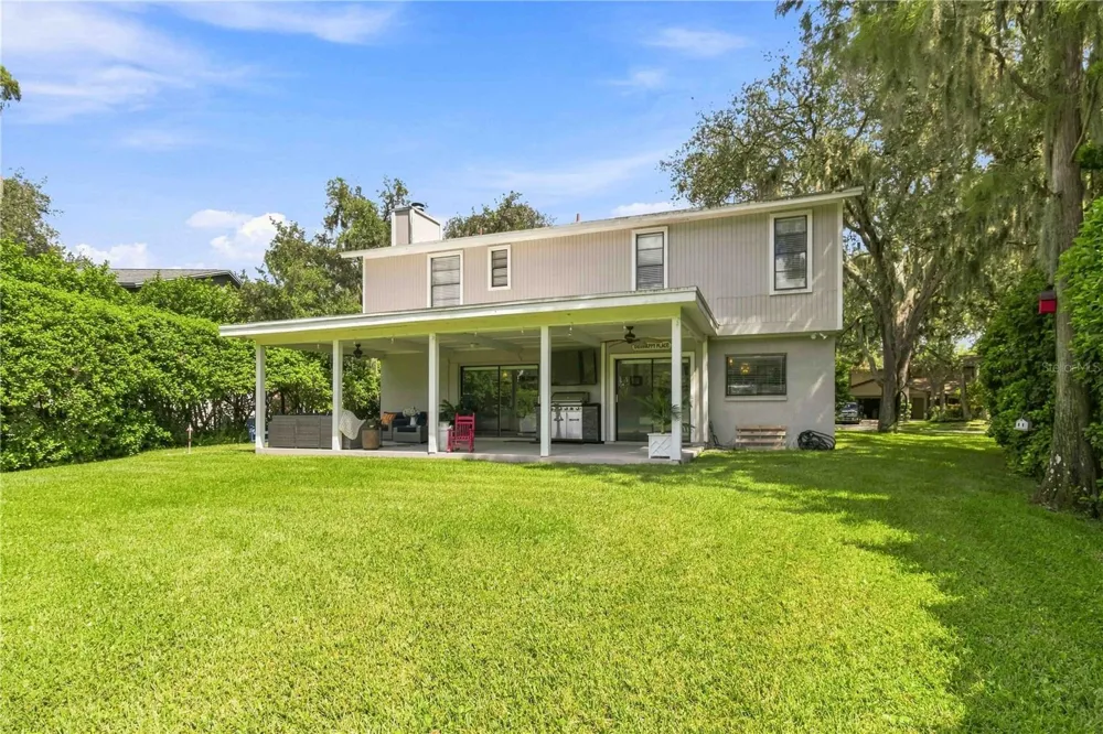16642 VALLELY DRIVE Tampa, FL 33618