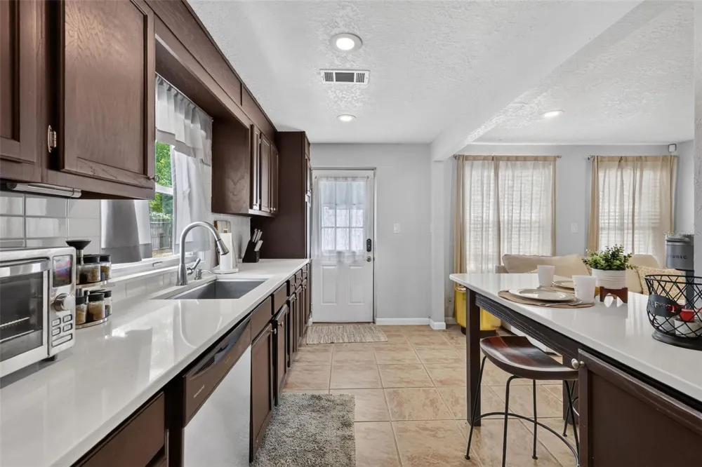 731 W PRINCETON STREET Orlando, FL 32804