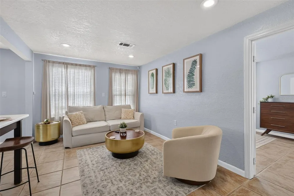 731 W PRINCETON STREET Orlando, FL 32804