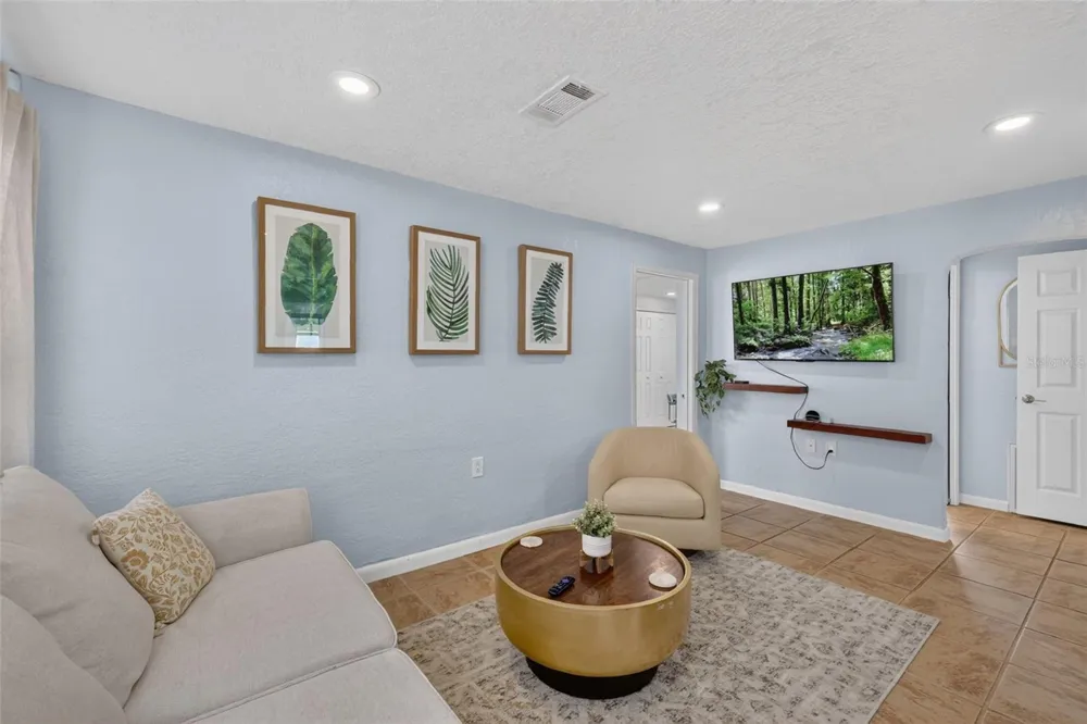 731 W PRINCETON STREET Orlando, FL 32804