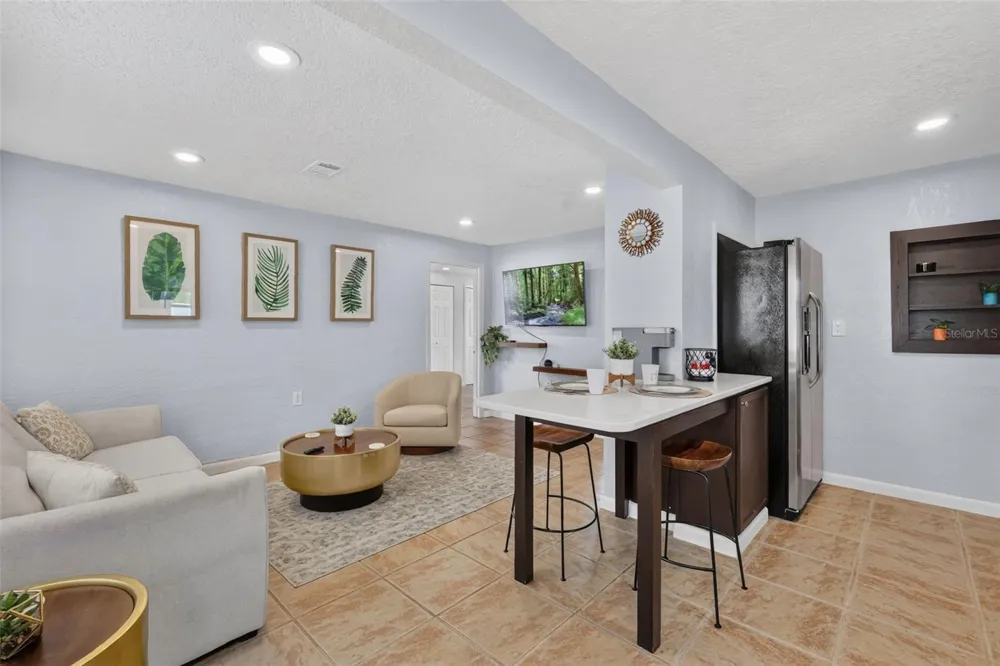 731 W PRINCETON STREET Orlando, FL 32804