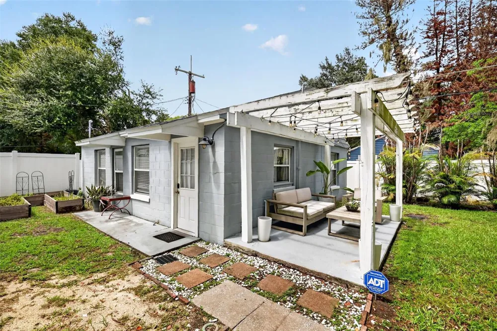 731 W PRINCETON STREET Orlando, FL 32804