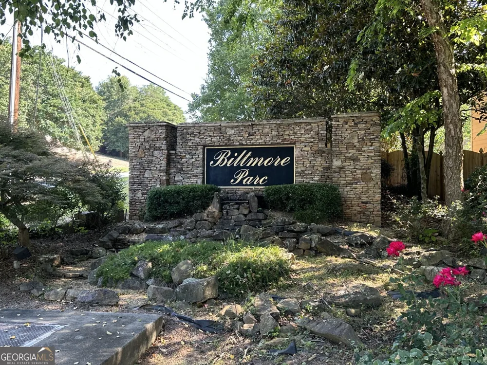 7040 Biltmore TRCE Lithonia, GA 30058