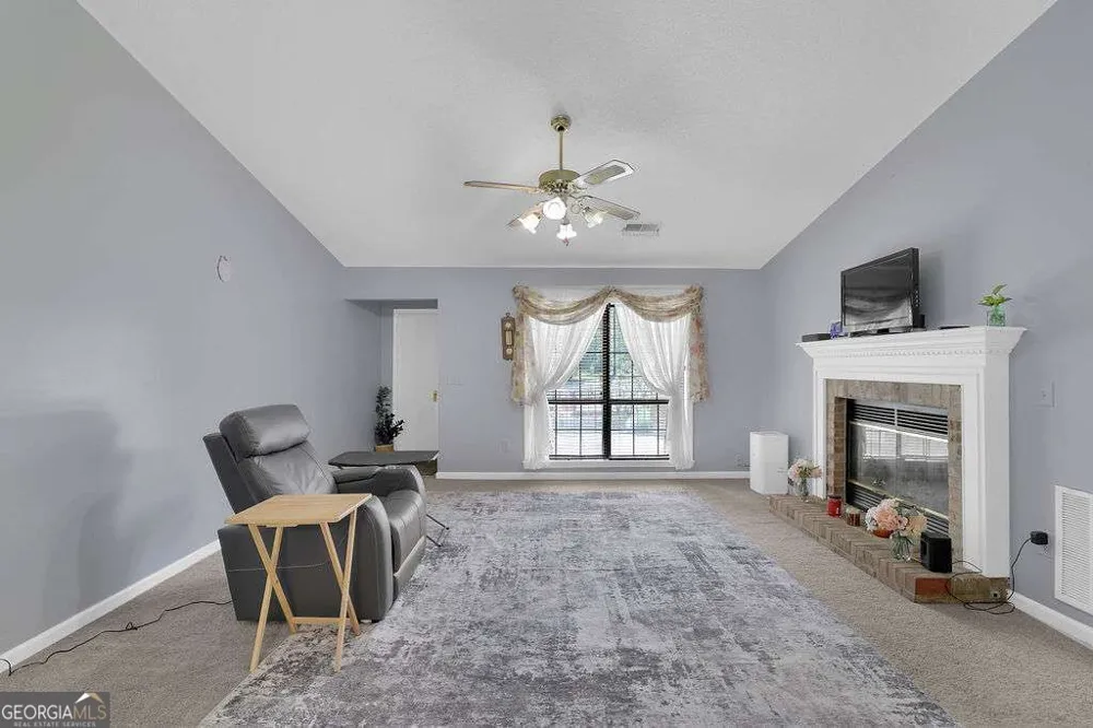 1238 Shannon WAY SW Marietta, GA 30008