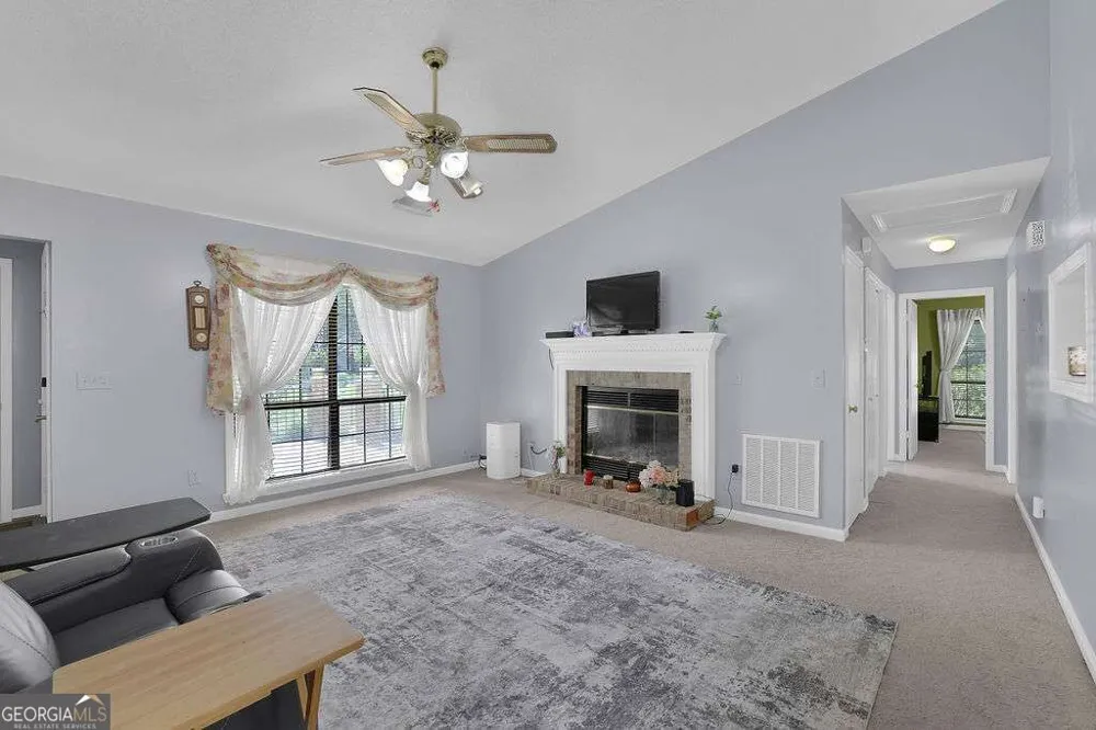 1238 Shannon WAY SW Marietta, GA 30008