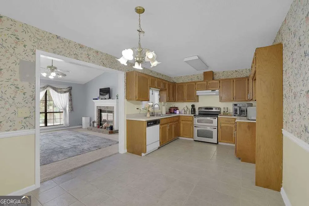 1238 Shannon WAY SW Marietta, GA 30008