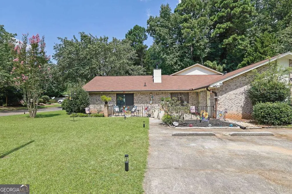1238 Shannon WAY SW Marietta, GA 30008