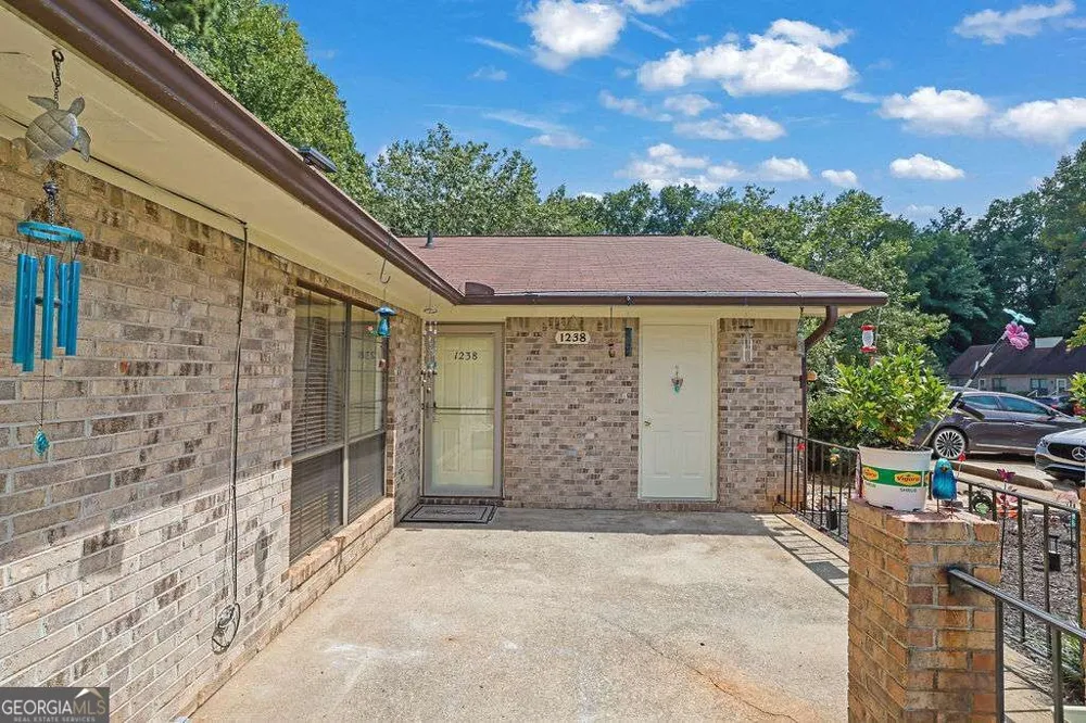 1238 Shannon WAY SW Marietta, GA 30008