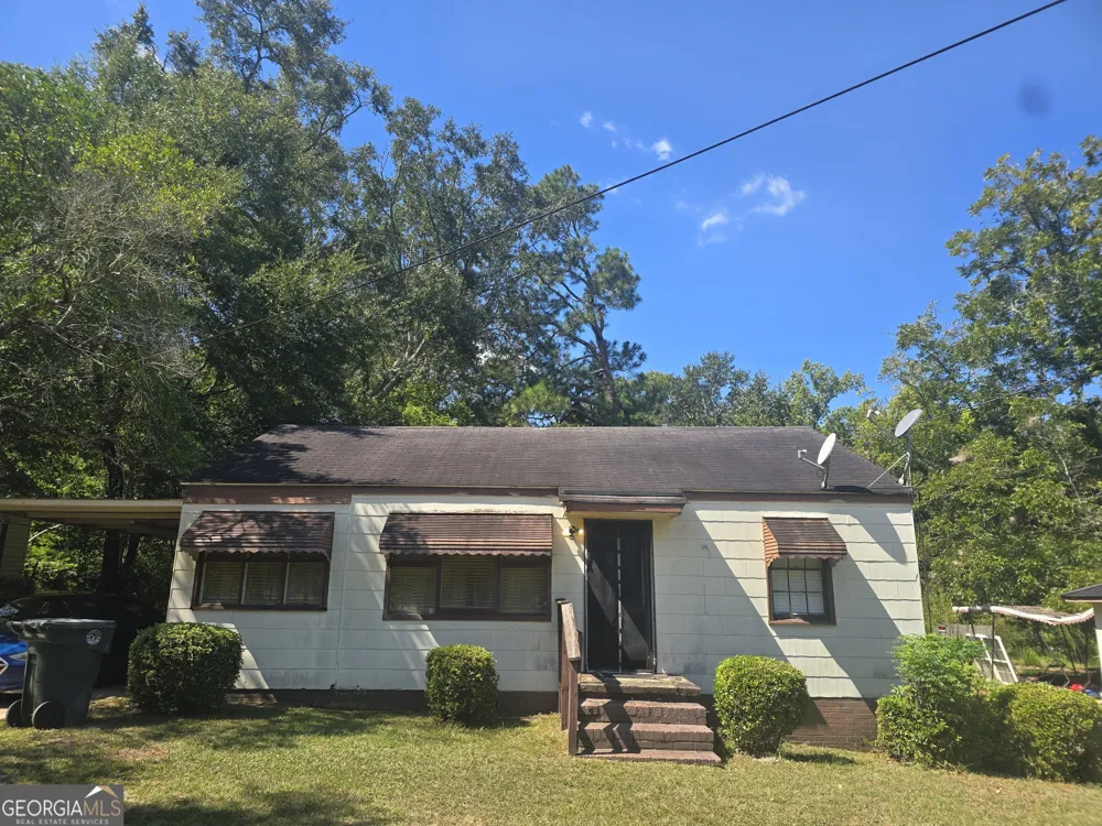 406 Saxon ST Dublin, GA 31021
