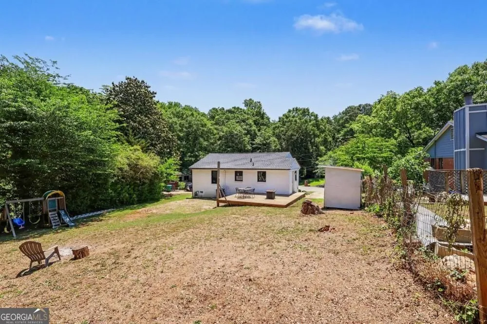 1120 Delores Forest Park, GA 30297