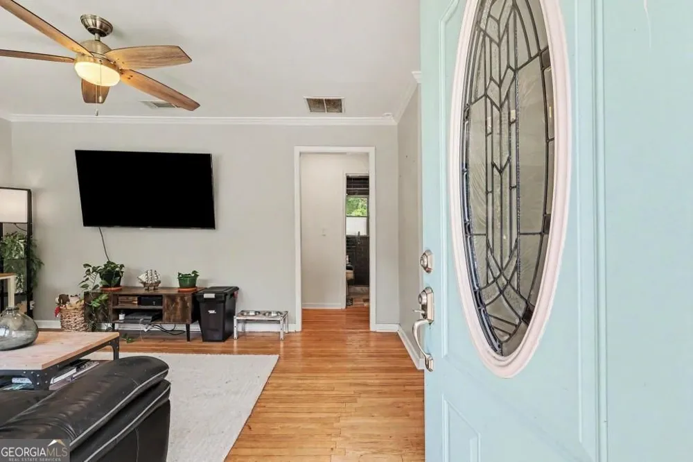 1120 Delores Forest Park, GA 30297