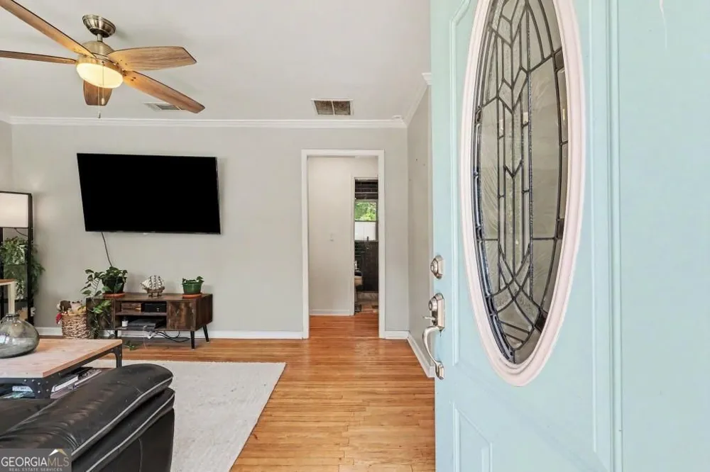 1120 Delores Forest Park, GA 30297