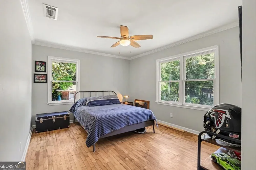 1120 Delores Forest Park, GA 30297