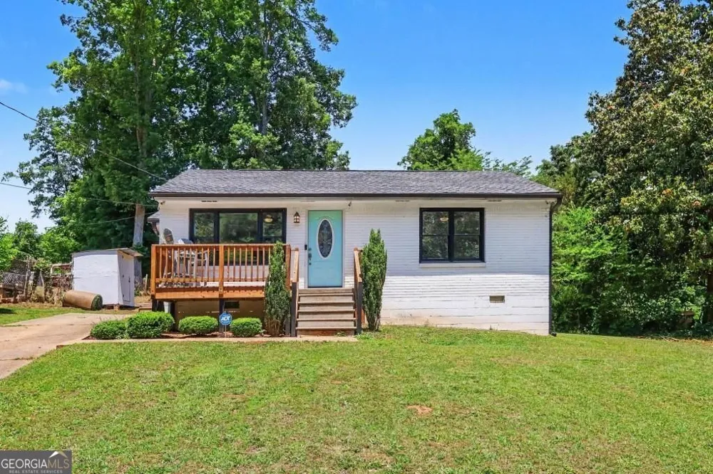 1120 Delores Forest Park, GA 30297
