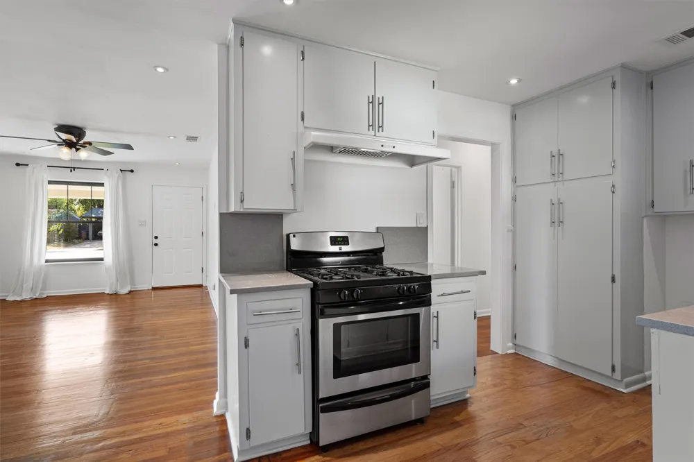7808 Northwest Drive Austin, TX 78757