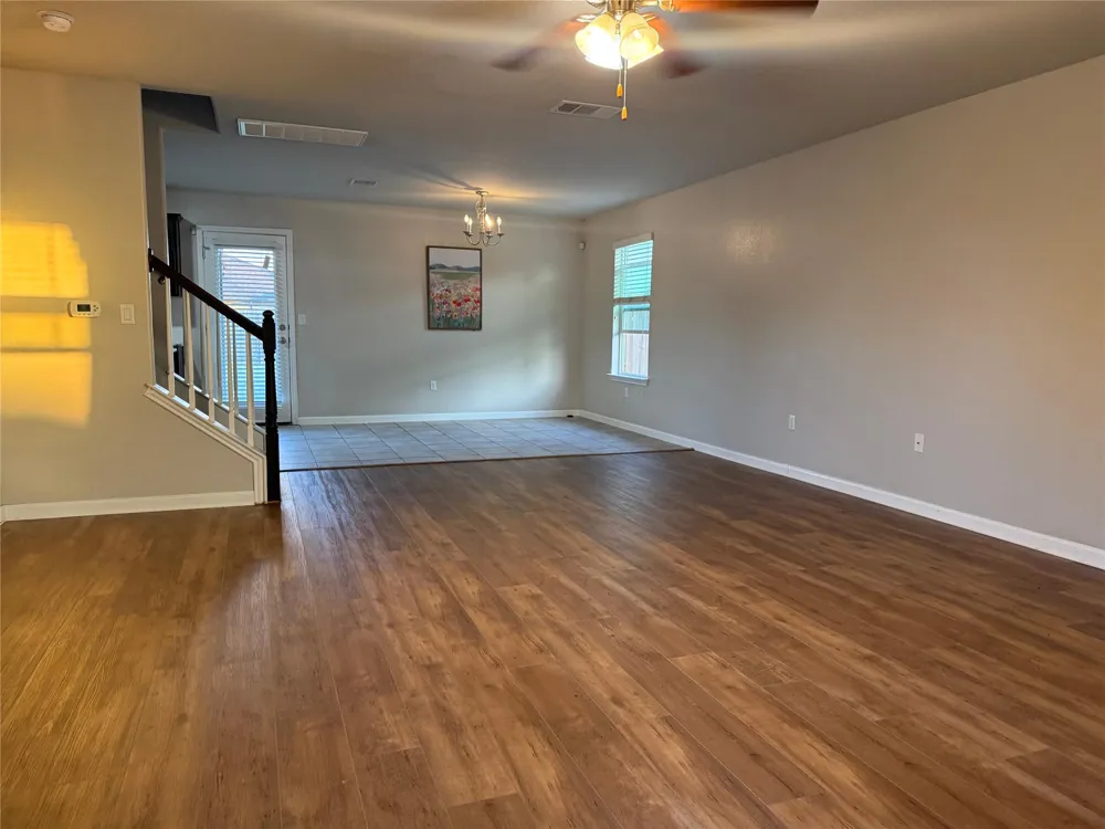 399 LANGELY Kyle, TX 78640