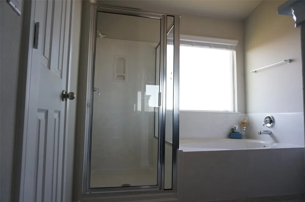 399 LANGELY Kyle, TX 78640