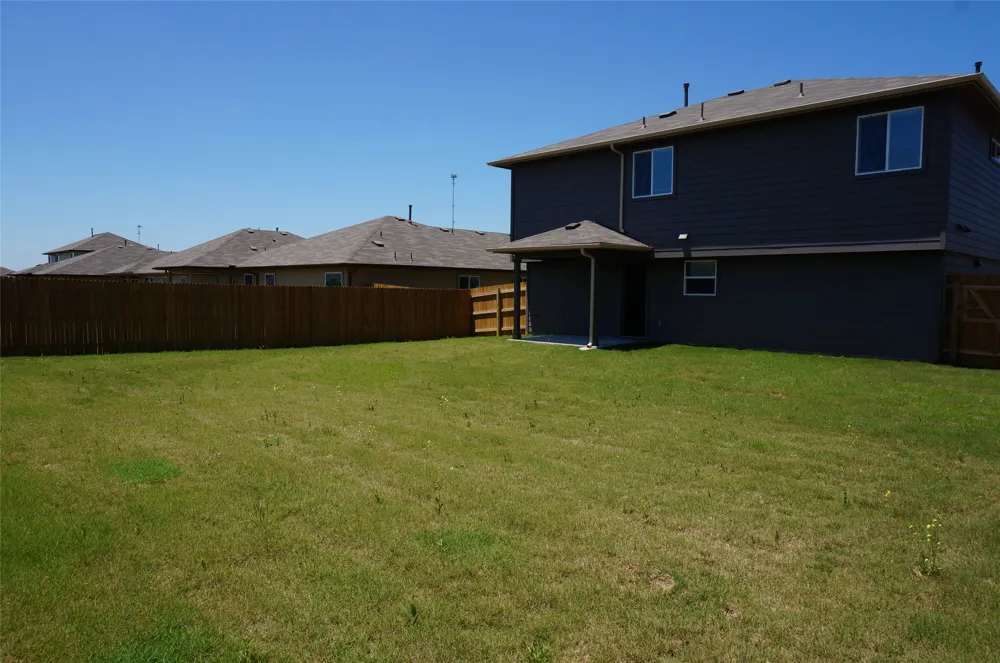 399 LANGELY Kyle, TX 78640