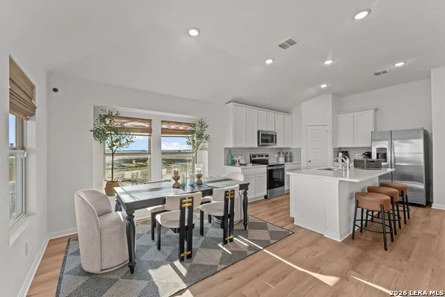2910 Cavern Grove Seguin, TX 78155