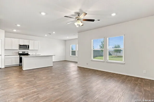 172 Little Owl San Antonio, TX 78253