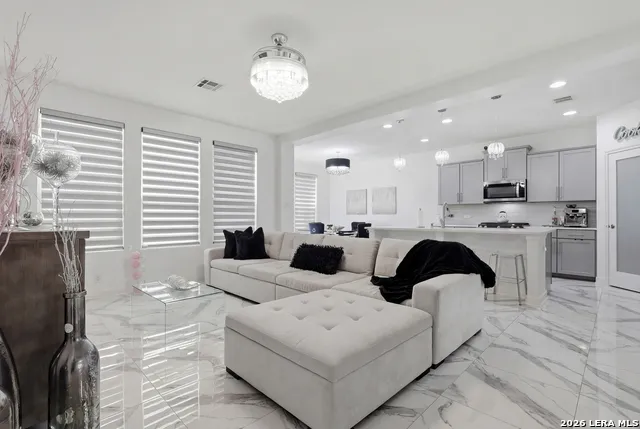 1822 Virgil Path San Antonio, TX 78245