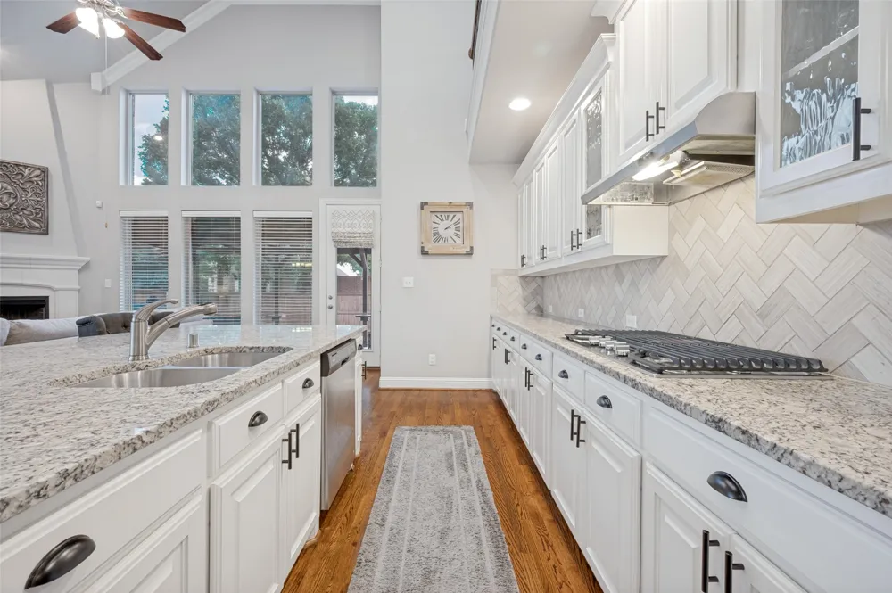 808 Nathanael Greene Court Aubrey, TX 76227