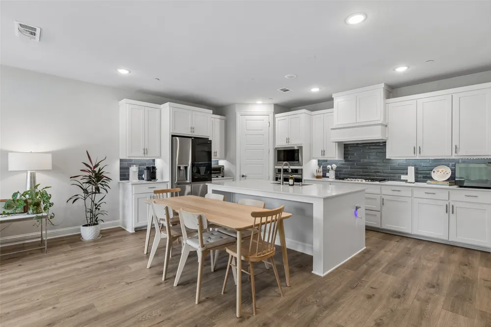 1933 Mcclane Drive Allen, TX 75013
