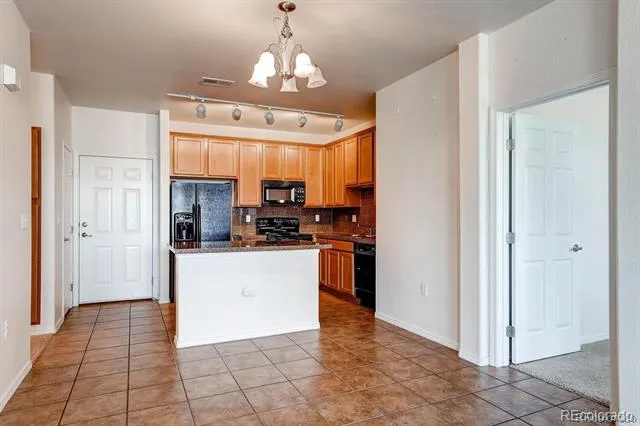 15460 Canyon Gulch Lane #207 Englewood, CO 80112