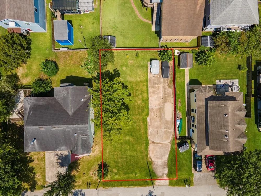 822 Cedar Road Clear Lake Shores, TX 77565