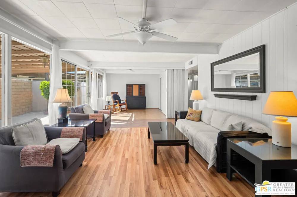 1790 Via Miraleste Palm Springs, CA 92262
