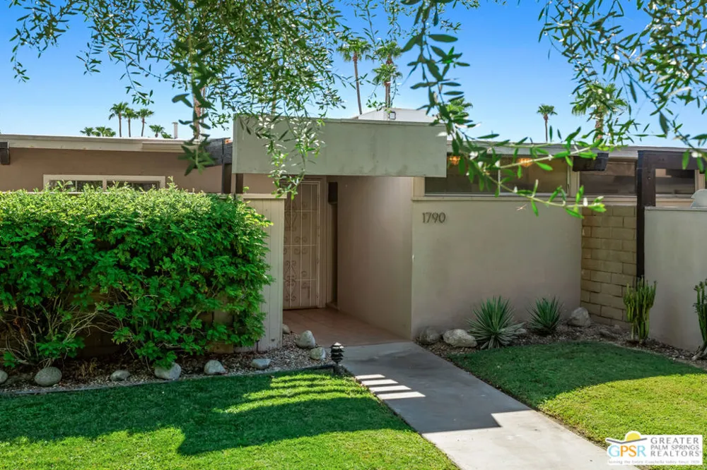 1790 Via Miraleste Palm Springs, CA 92262