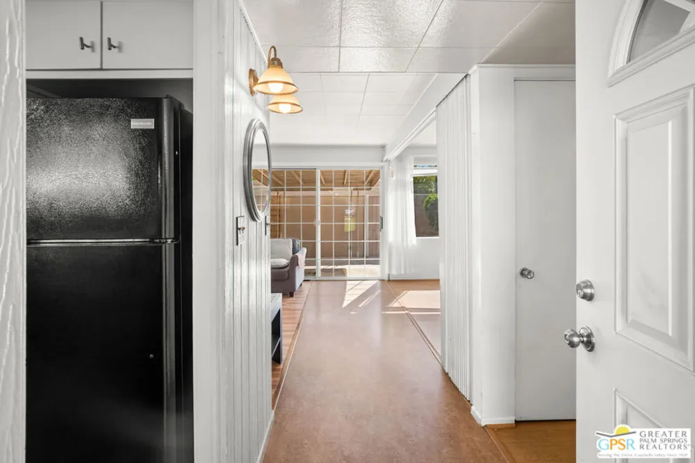 1790 Via Miraleste Palm Springs, CA 92262